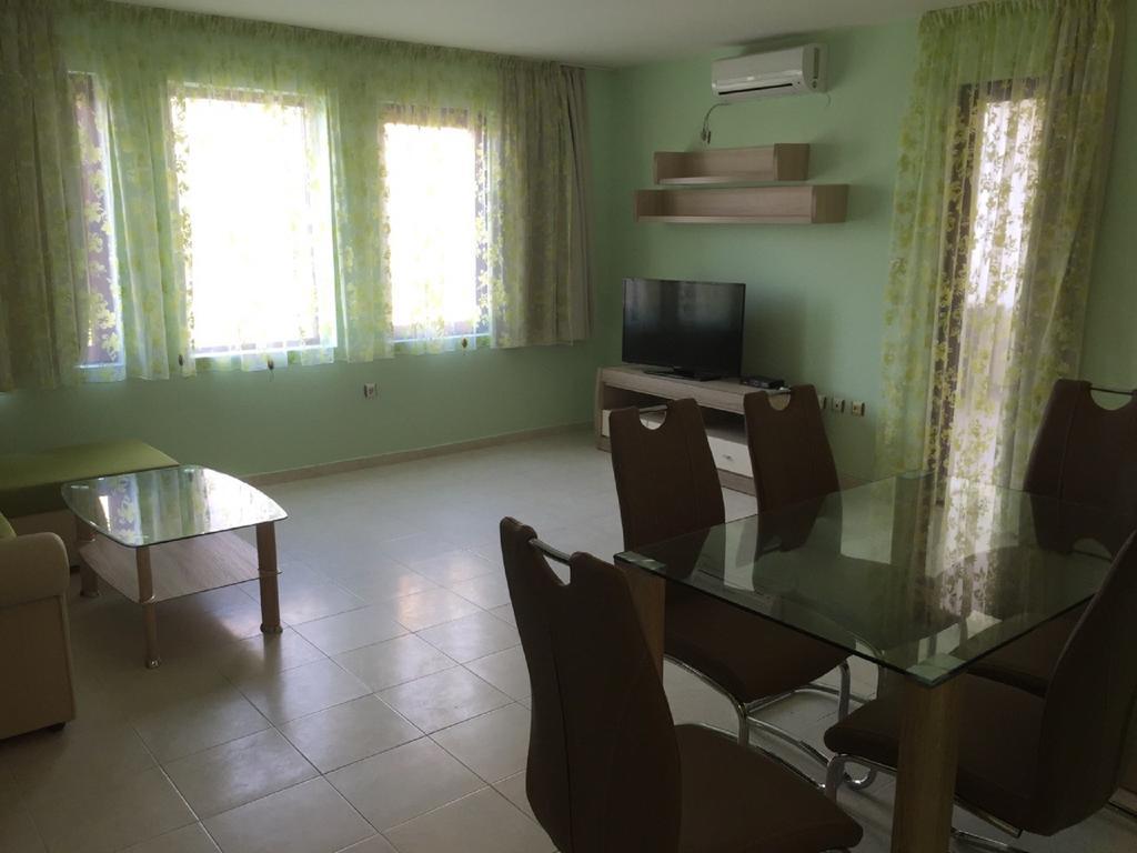 Apartments In Complex Chateau Nessebar Sveti Vlas Ngoại thất bức ảnh