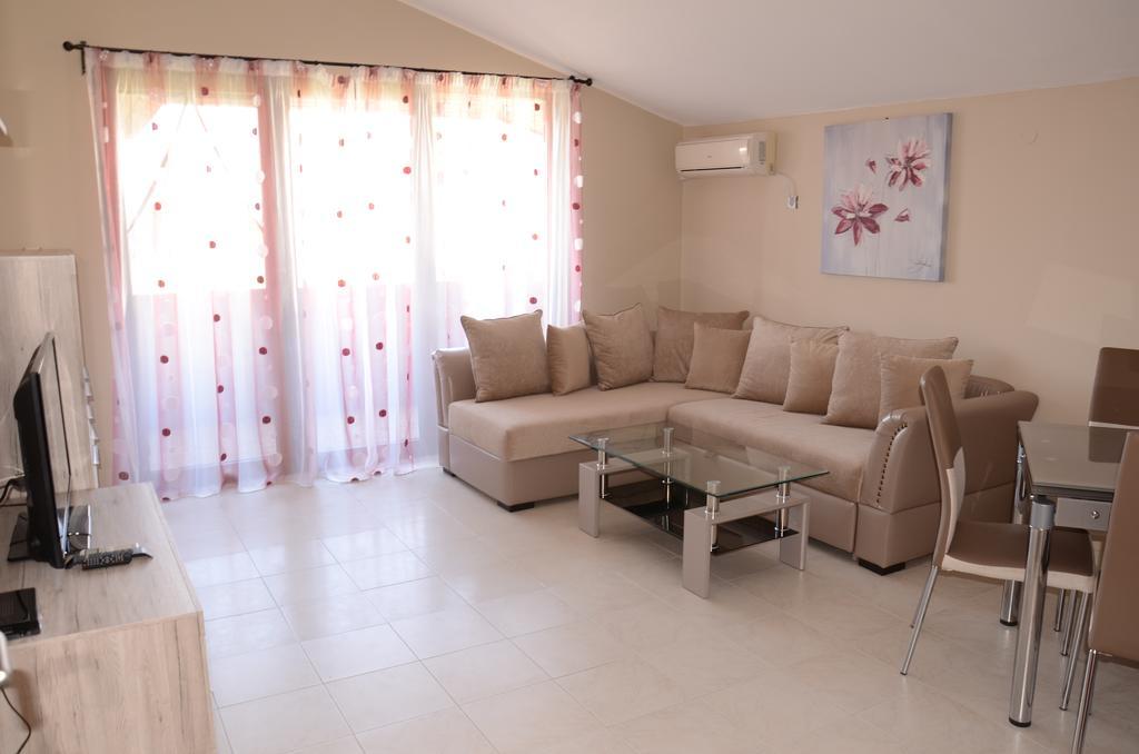 Apartments In Complex Chateau Nessebar Sveti Vlas Ngoại thất bức ảnh