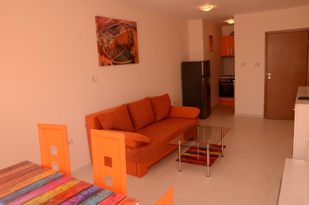 Apartments In Complex Chateau Nessebar Sveti Vlas Ngoại thất bức ảnh